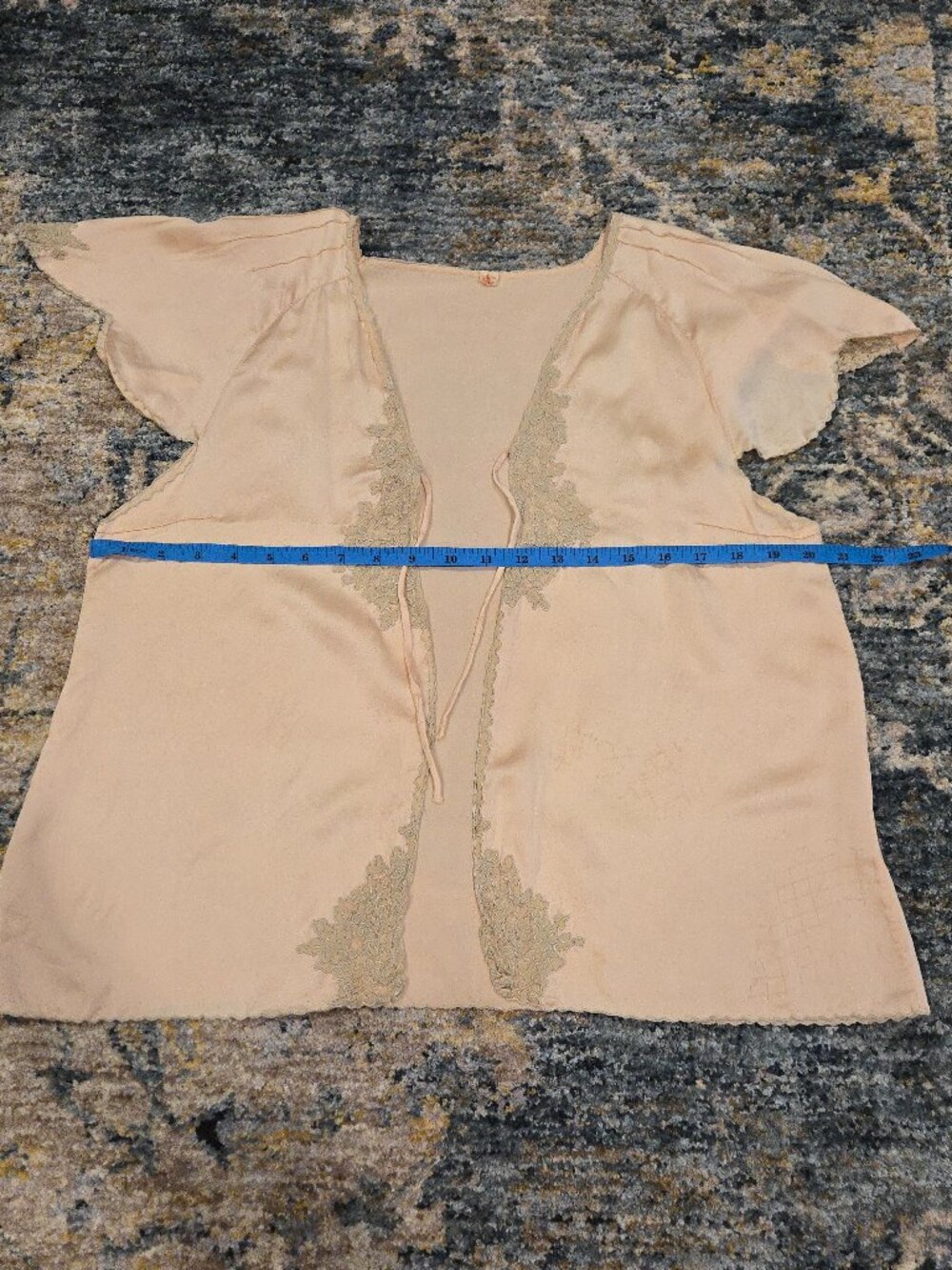 Antique Pure Silk Handstitched Bed Jacket - Picture 7 of 9